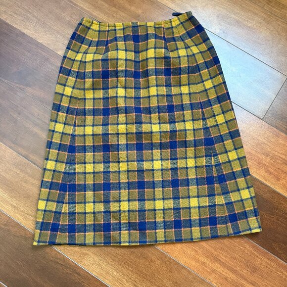 Vintage Pendleton Plaid Wool Skirt Size Small Midi Length - Picture 1 of 6